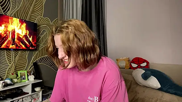 Snapshot of Marimari_maur chatting on April 2026 03:24:01 PM Marimari maur online show from April 2026 03:24:01 PM