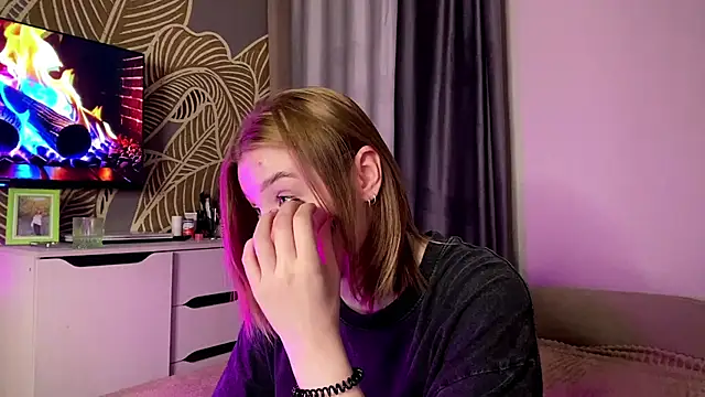 Snapshot of Marimari_maur chatting on April 2026 06:10:01 PM Marimari maur online show from April 2026 06:10:01 PM