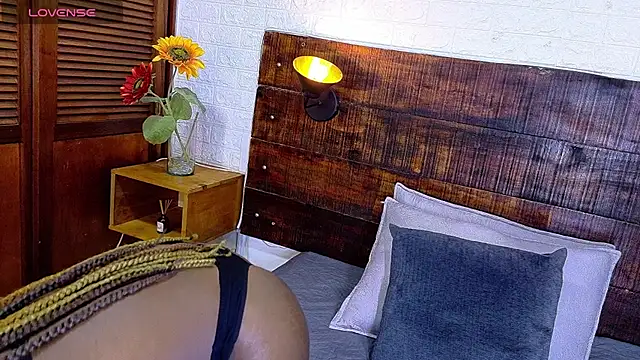 Snapshot of Amy_Brunette chatting on November 2025 05:49:01 PM Amy Brunette online show from November 2025 05:49:01 PM