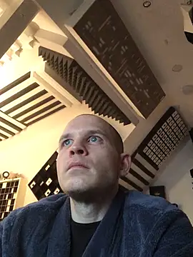 Spielzeugtwink online show from December 2025 12:19:02 AM