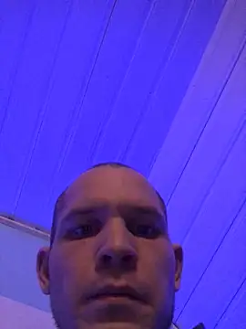 Spielzeugtwink online show from February 2026 11:10:01 PM