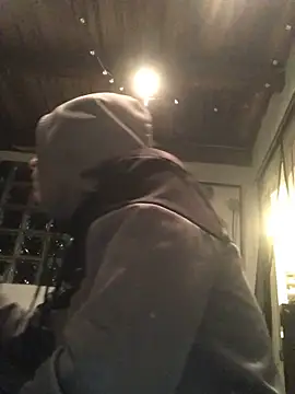 Snapshot of Spielzeugtwink chatting on March 2026 10:58:02 PM Spielzeugtwink online show from March 2026 10:58:02 PM