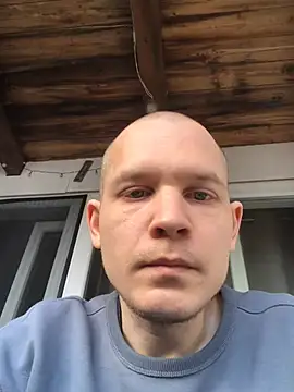 Snapshot of Spielzeugtwink chatting on March 2026 01:45:01 PM Spielzeugtwink online show from March 2026 01:45:01 PM