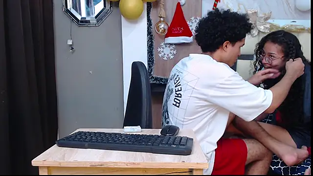 sweett love  online show from November 2025 02:43:02 AM