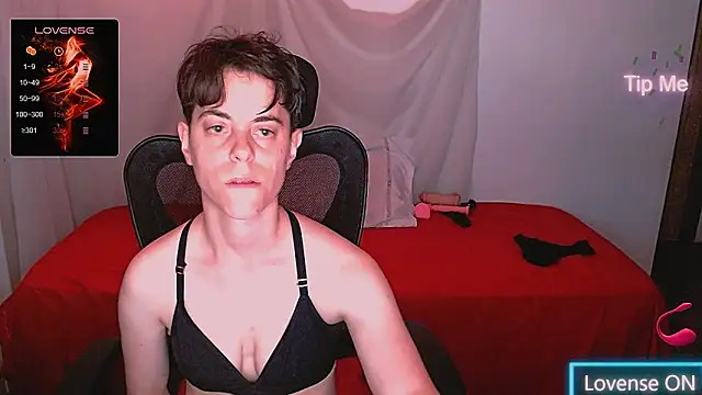 Snapshot of yuyitohairy chatting on November 2025 01:20:02 AM yuyitohairy online show from November 2025 01:20:02 AM