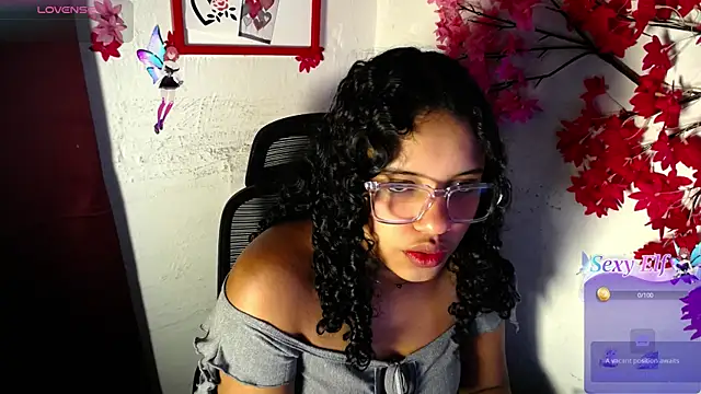 Snapshot of chleo_rosse chatting on July 2026 02:12:01 PM chleo rosse online show from July 2026 02:12:01 PM