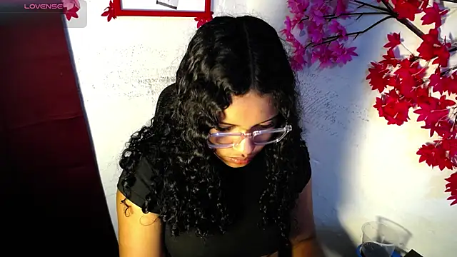 Snapshot of chleo_rosse chatting on July 2026 05:09:02 PM chleo rosse online show from July 2026 05:09:02 PM