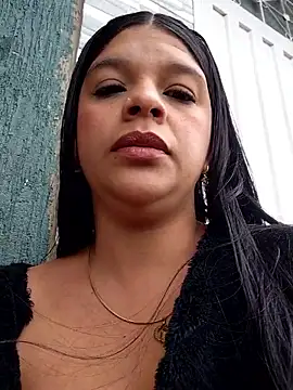 Layla-daring online show from April 2026 06:33:02 PM