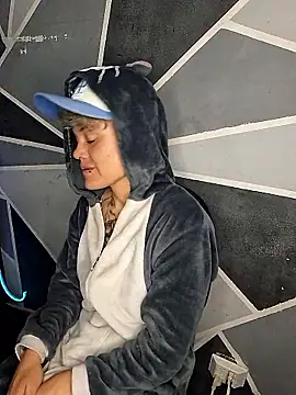 megan NL online show from January 2026 04:39:01 AM