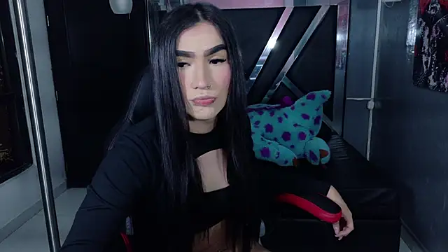 Evangeline Star1 online show from November 2025 08:00:01 PM