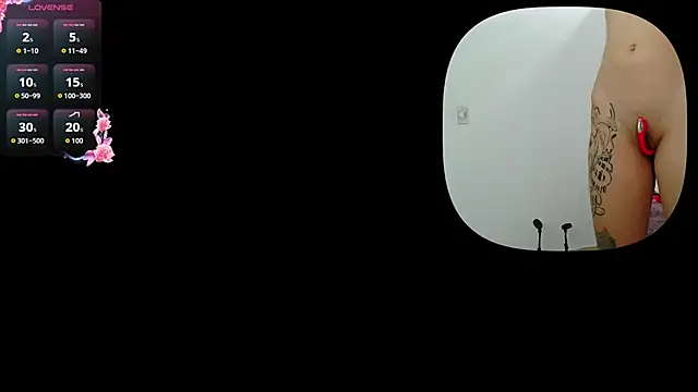 Mia King  online show from December 2025 05:09:02 PM