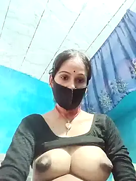 Nandani-758 online show from May 2026 10:32:01 AM