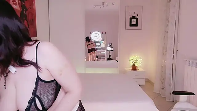 Snapshot of FlirtyFox_ chatting on November 2025 01:53:01 AM FlirtyFox online show from November 2025 01:53:01 AM