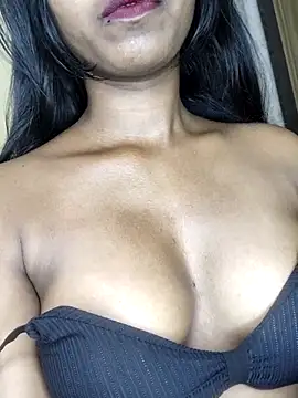 Simran 0011 online show from March 2026 11:22:02 PM