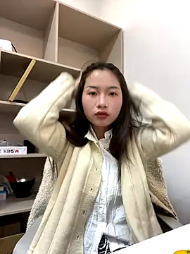 GYYoo online show from November 2025 10:07:01 AM