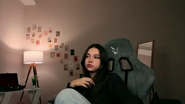 Vexorine online show from November 2025 07:51:02 PM