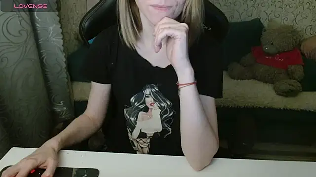   Katherine    online show from November 2025 09:03:01 PM