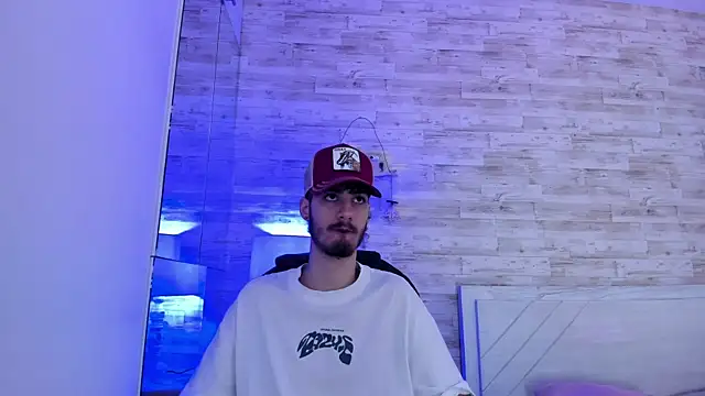 Emir Ozan  online show from January 2026 11:34:01 AM