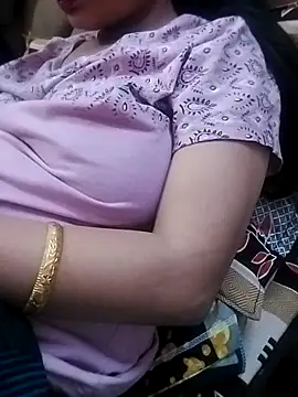 Snapshot of Priya_Sharma04 chatting on March 2026 09:18:02 PM Priya Sharma04 online show from March 2026 09:18:02 PM