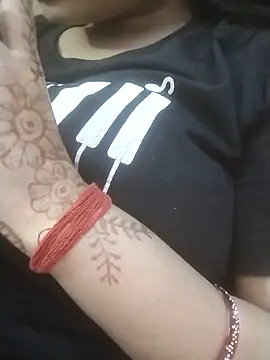 Snapshot of Priya_Sharma04 chatting on April 2026 01:52:02 PM Priya Sharma04 online show from April 2026 01:52:02 PM