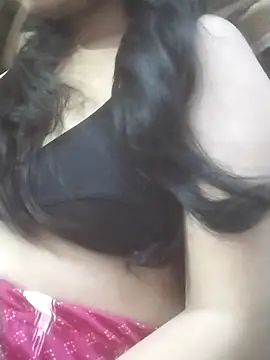 Snapshot of Priya_Sharma04 chatting on April 2026 11:33:01 AM Priya Sharma04 online show from April 2026 11:33:01 AM