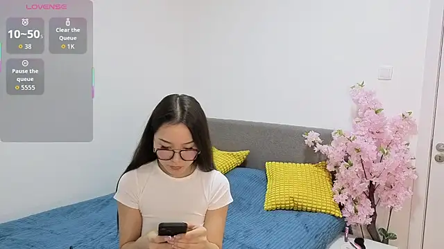 Nari Jin online show from November 2025 05:00:02 PM