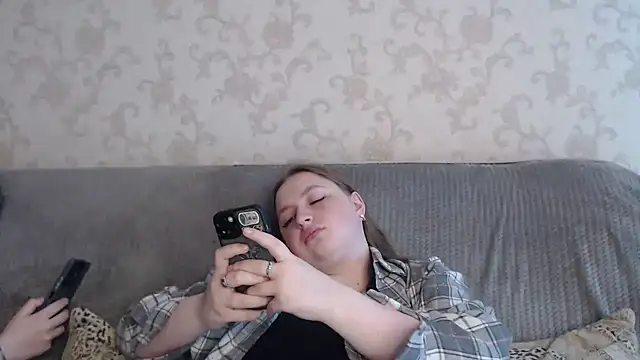 Snapshot of GirlPlayer chatting on June 2026 08:48:02 AM GirlPlayer online show from June 2026 08:48:02 AM