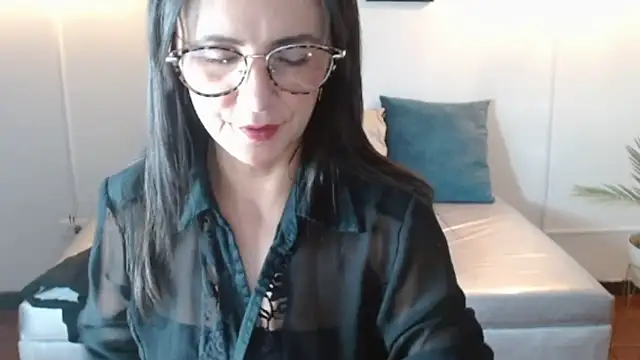 Snapshot of Juliana__lx chatting on March 2026 01:50:02 PM Juliana lx online show from March 2026 01:50:02 PM