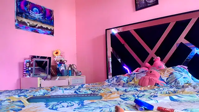 Snapshot of Venus2357 chatting on March 2026 04:39:02 PM Venus2357 online show from March 2026 04:39:02 PM