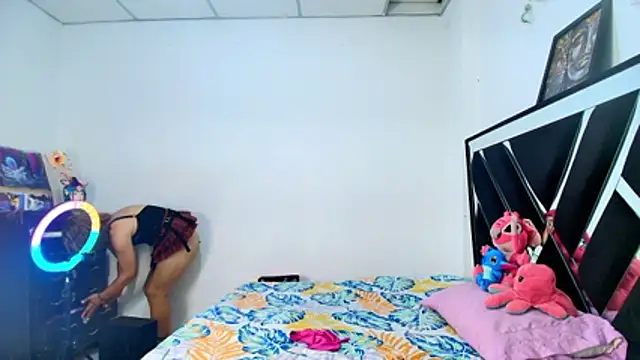 Snapshot of Venus2357 chatting on April 2026 05:14:02 AM Venus2357 online show from April 2026 05:14:02 AM