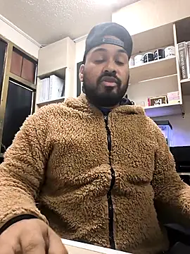 Snapshot of Liam_hairy chatting on December 2025 06:16:01 PM Liam hairy online show from December 2025 06:16:01 PM