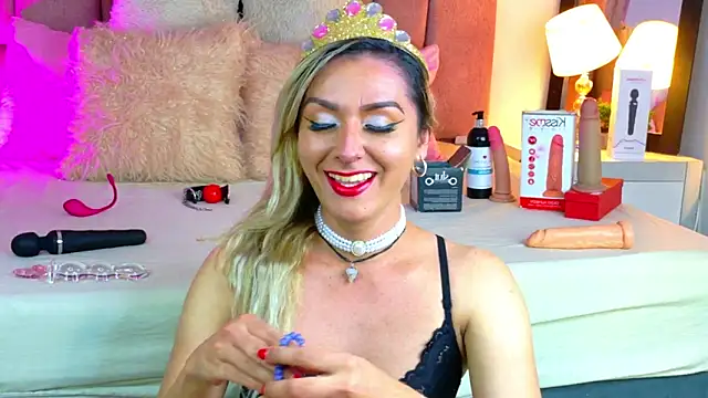 Lunitaa Diva online show from February 2026 03:26:02 PM