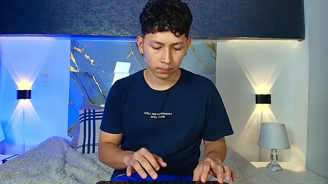 Abeel Ordaz online show from November 2025 07:37:02 PM