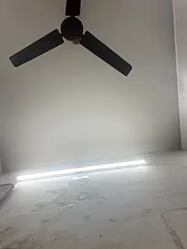 Snapshot of ClassyQueen chatting on November 2025 03:44:01 PM ClassyQueen online show from November 2025 03:44:01 PM