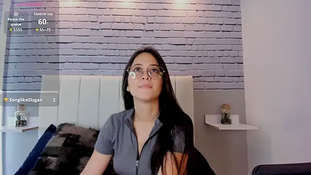 SophieeMoore online show from February 2026 01:59:01 PM