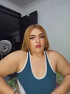 mila curvy online show from January 2026 06:30:02 AM