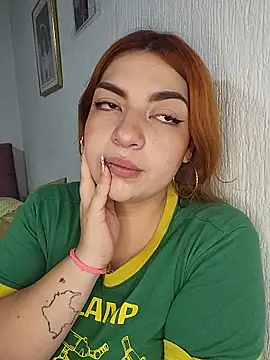 Snapshot of mila_curvy chatting on March 2026 05:44:01 AM mila curvy online show from March 2026 05:44:01 AM