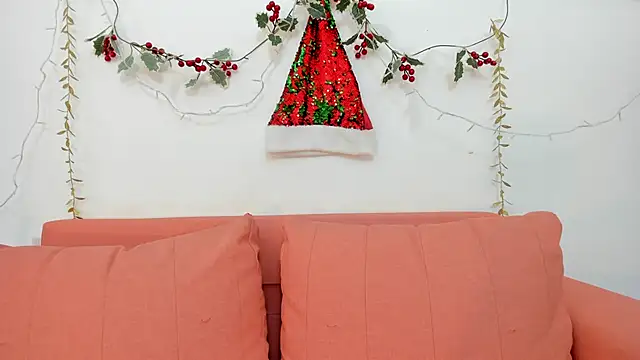 madison jones  online show from November 2025 08:44:01 PM