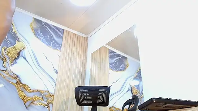 Snapshot of irianis_Cera chatting on April 2026 04:50:01 AM irianis Cera online show from April 2026 04:50:01 AM