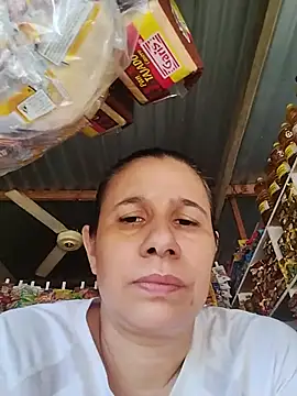 Snapshot of MIA-LARIOS chatting on June 2026 03:35:02 PM MIA-LARIOS online show from June 2026 03:35:02 PM