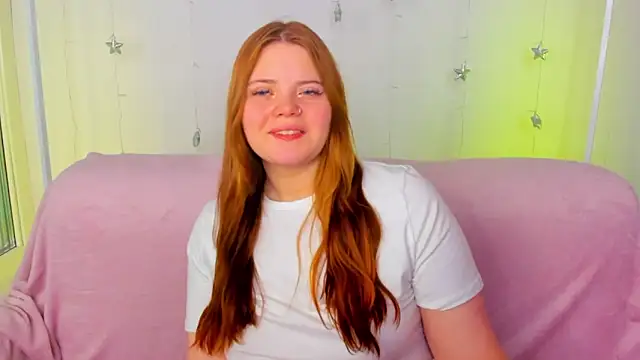 Snapshot of KellyFiery chatting on April 2026 08:25:01 AM KellyFiery online show from April 2026 08:25:01 AM