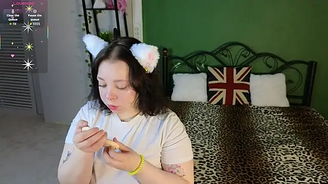 Vlada vv online show from April 2026 06:05:02 AM