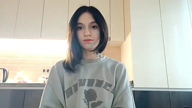 Snapshot of KennaElse chatting on November 2025 10:25:01 AM KennaElse online show from November 2025 10:25:01 AM