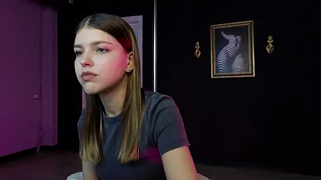 Sierra Maddison online show from November 2025 07:44:01 AM