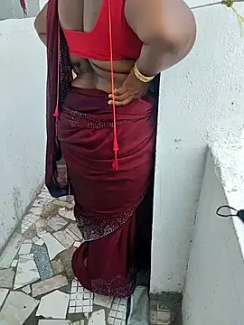 Snapshot of Desicouple1706 chatting on April 2026 06:17:02 AM Desicouple1706 online show from April 2026 06:17:02 AM