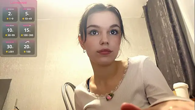 StacieGregoreski online show from November 2025 02:53:02 PM