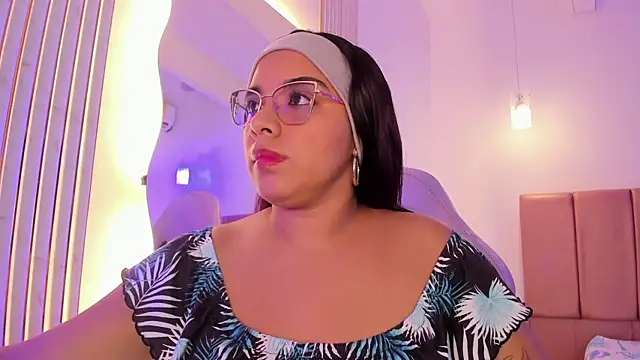 Snapshot of BrianaMyers chatting on December 2025 07:33:02 PM BrianaMyers online show from December 2025 07:33:02 PM