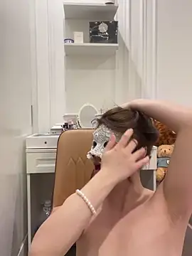 Queen-of-Love online show from March 2026 06:14:02 PM