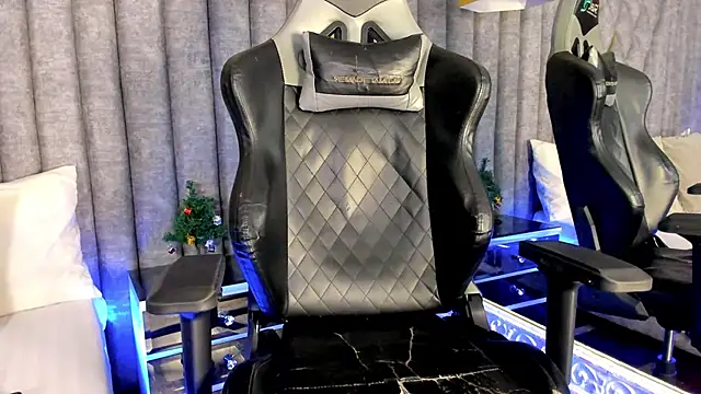 NicolaiKarav online show from January 2026 12:19:01 PM