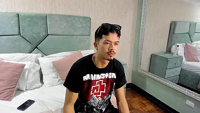 NicolaiKarav online show from January 2026 11:58:02 AM